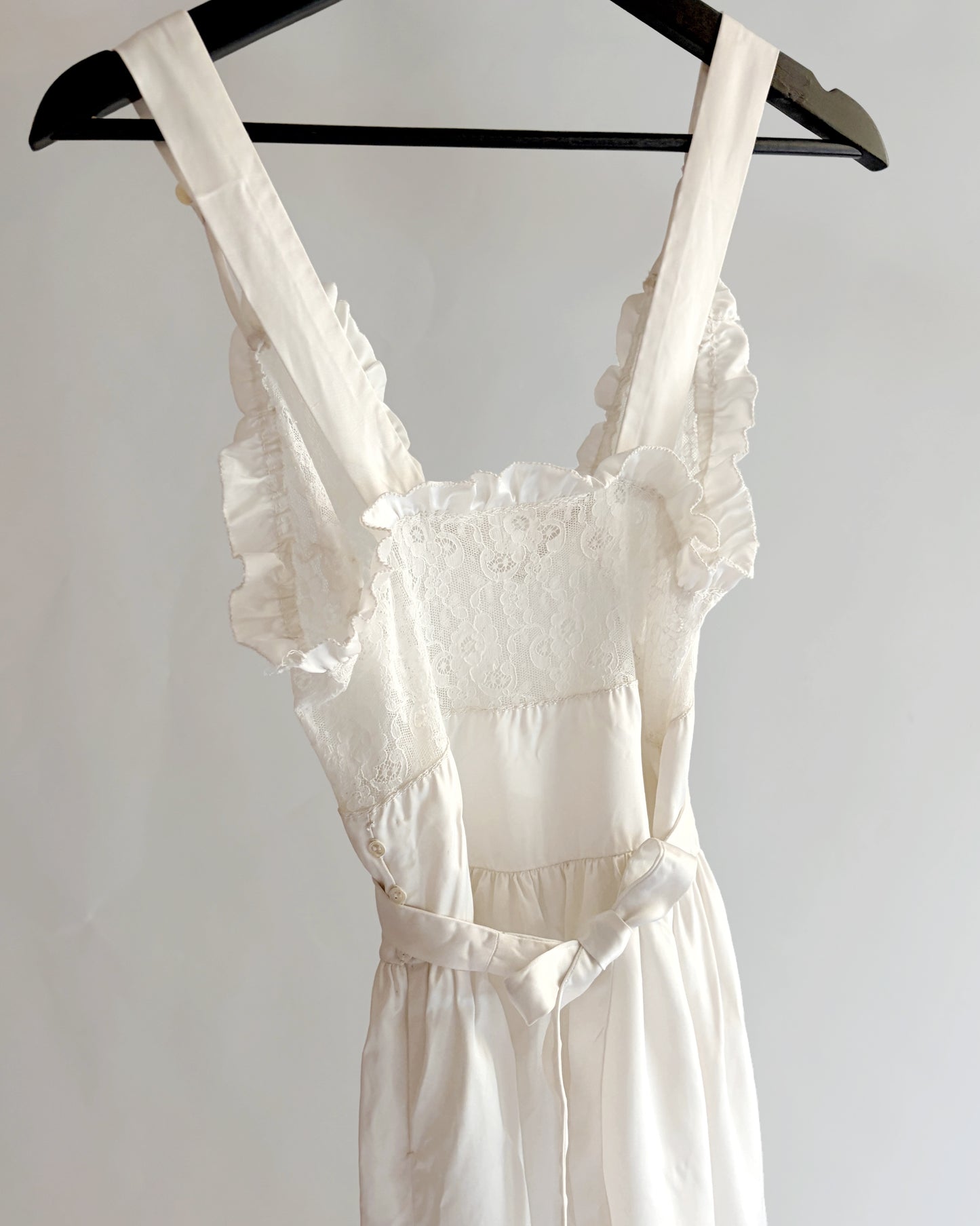 Vintage 1940s 1950s Ivory Silk Satin Lace Bridal Nightgown