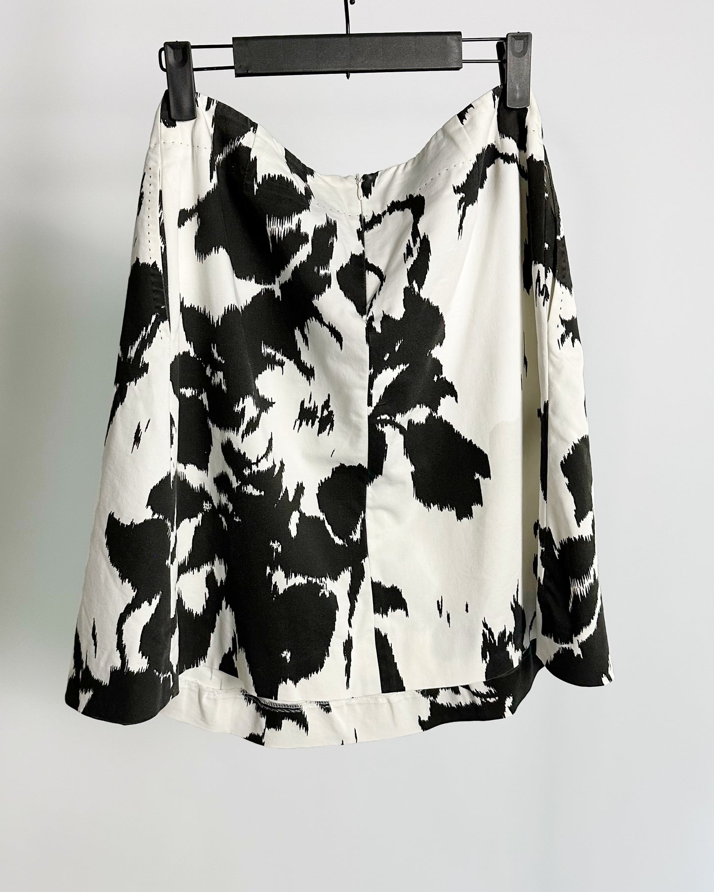 Max Mara Black & White A-Line Skirt