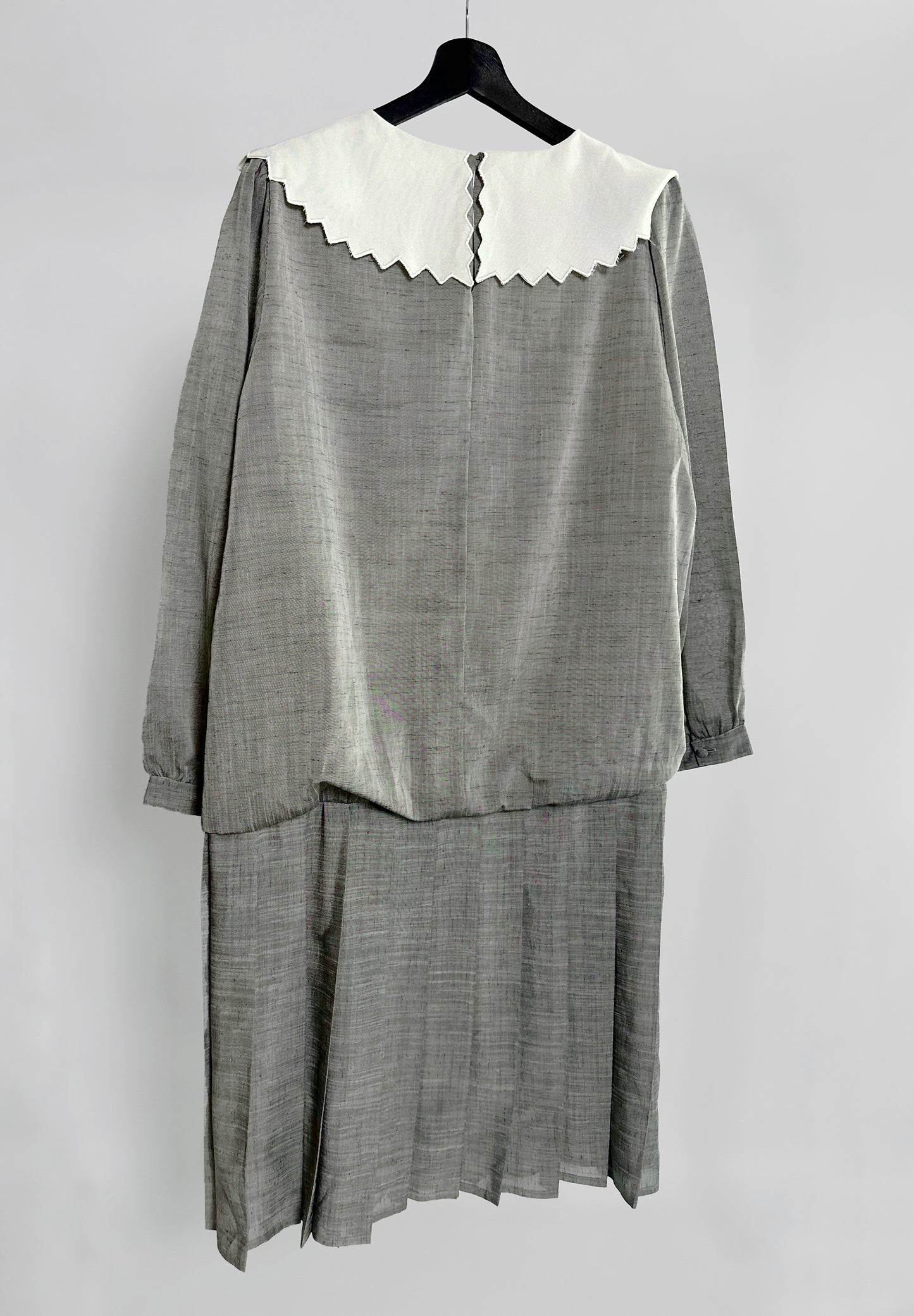 70s Grey Drop-Waist Dress