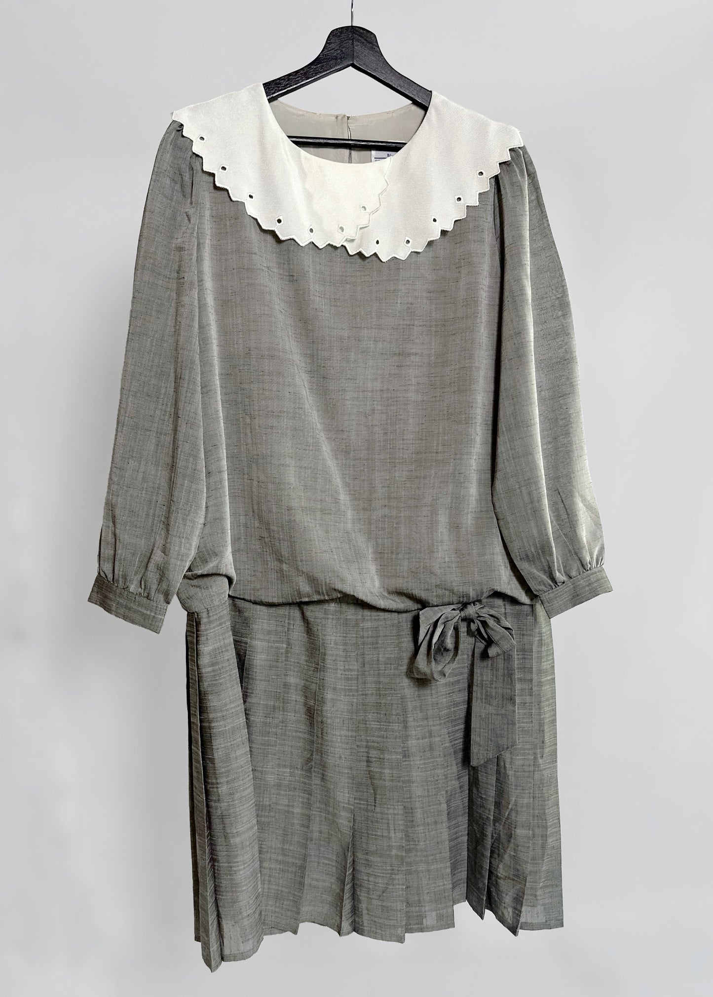 70s Grey Drop-Waist Dress