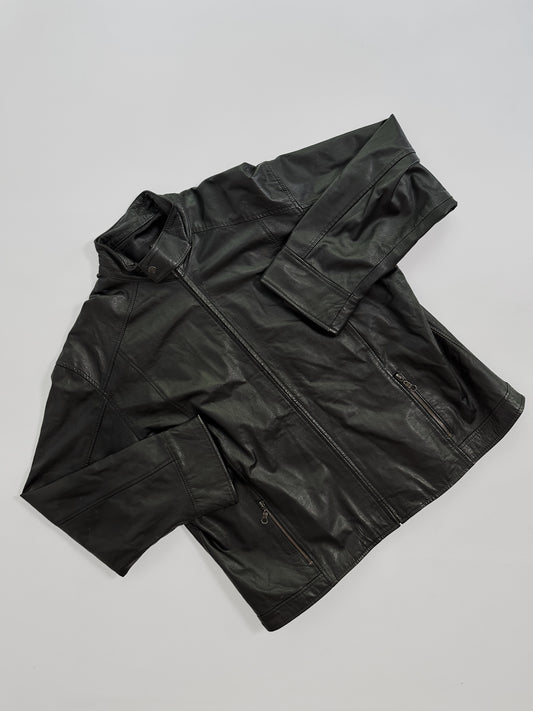 90s Black Leather Jacket – Minimalist Boxy Fit Moto Style