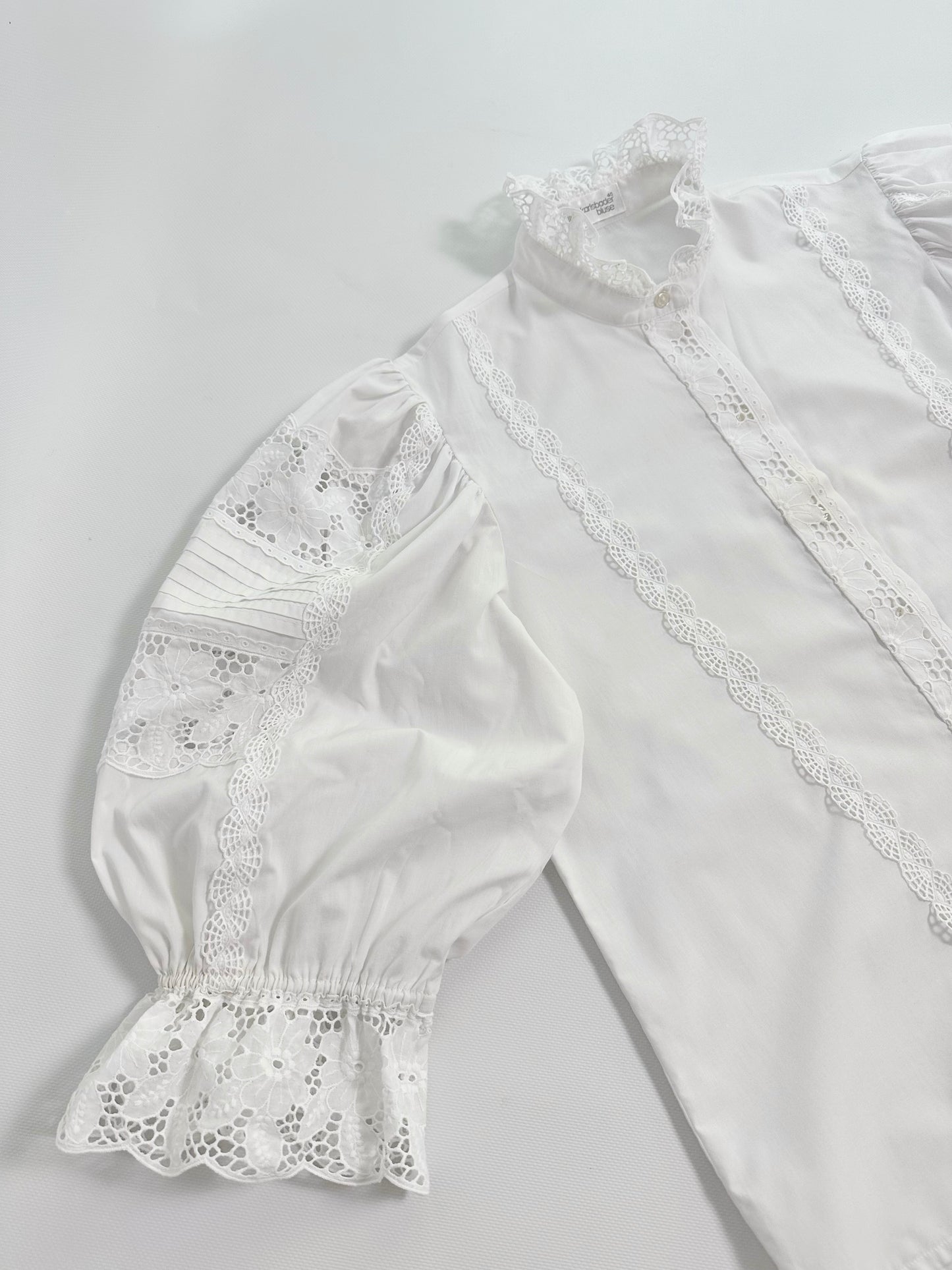 80s White Austrian Puff Sleeve Blouse