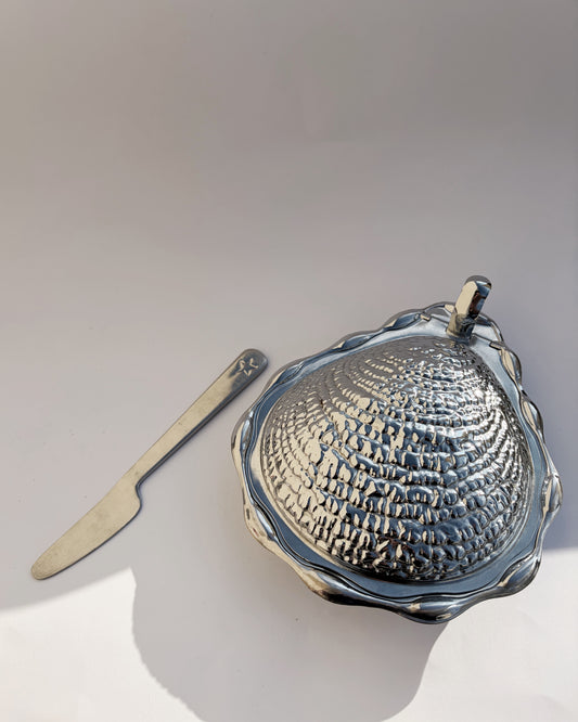 Vintage 1970s Oyster Shaped Butter Dish