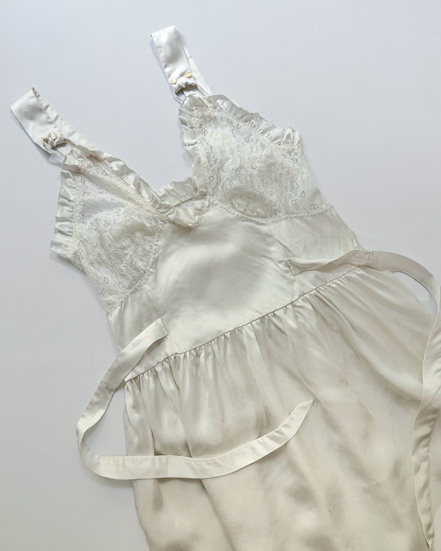 Vintage 1940s 1950s Ivory Silk Satin Lace Bridal Nightgown