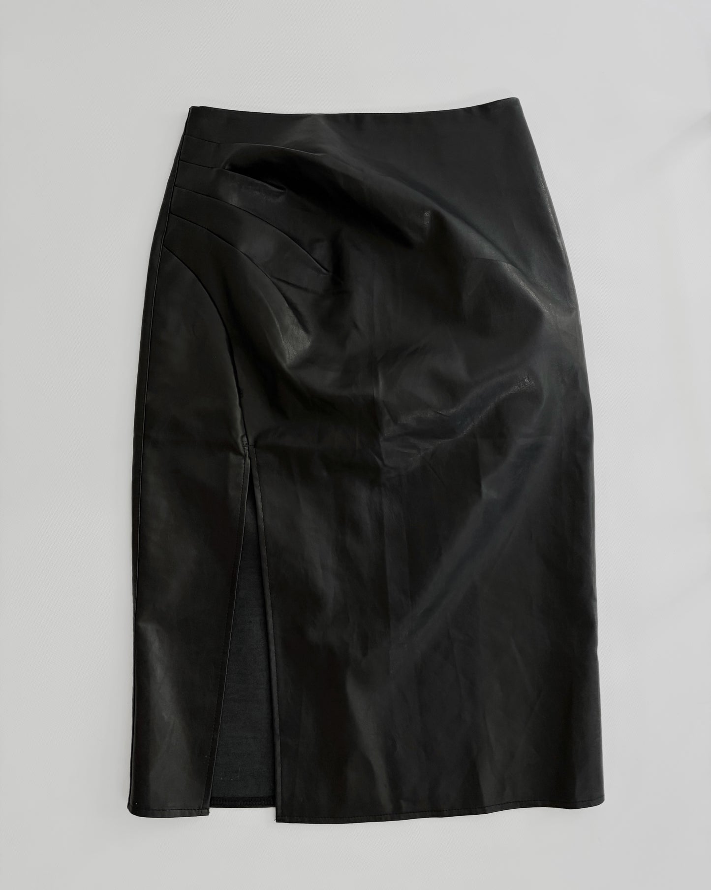 90s Black Faux Leather Midi Skirt