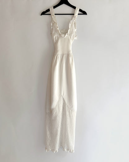 Vintage 1940s 1950s Ivory Silk Satin Lace Bridal Nightgown