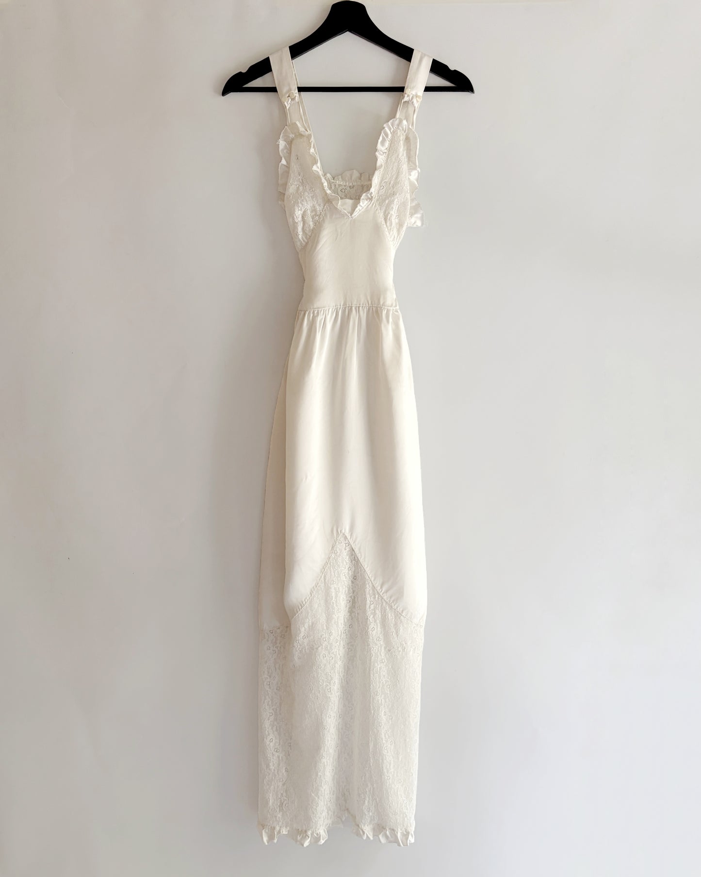Vintage 1940s 1950s Ivory Silk Satin Lace Bridal Nightgown