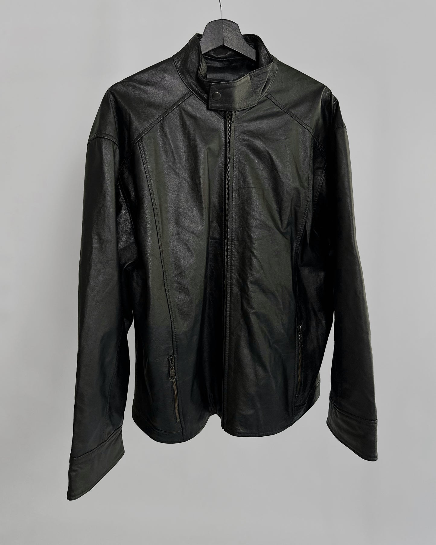 90s Black Leather Jacket – Minimalist Boxy Fit Moto Style
