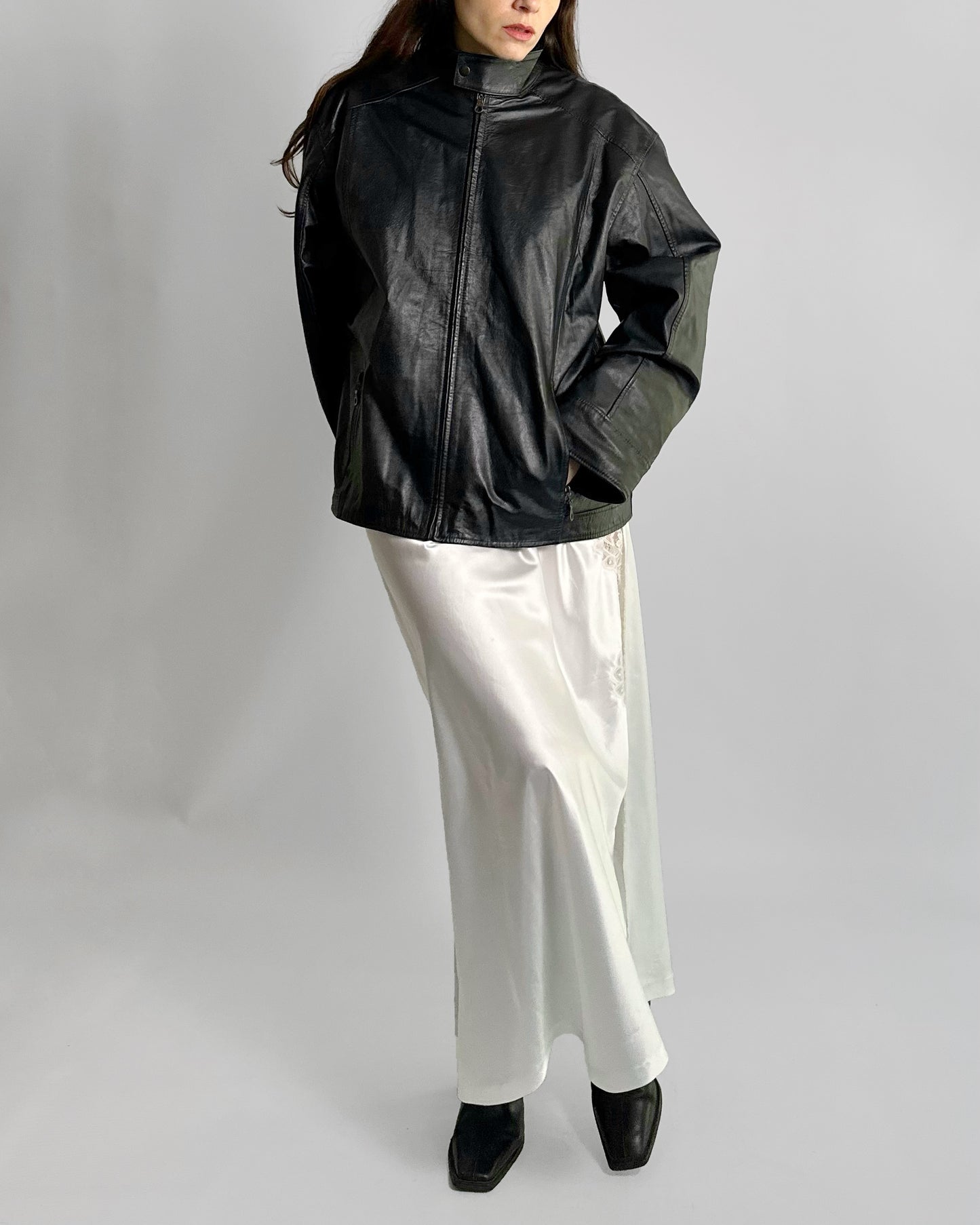 90s Black Leather Jacket – Minimalist Boxy Fit Moto Style