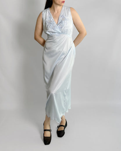 50s Pale Blue Embroidered Nightgown