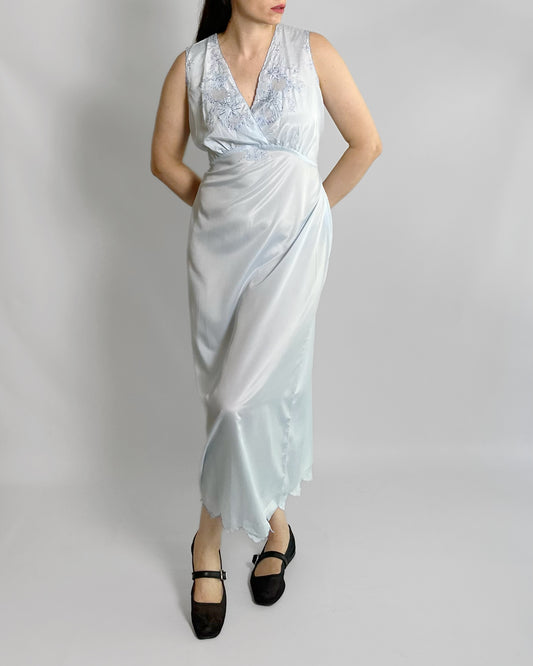 50s Pale Blue Embroidered Nightgown
