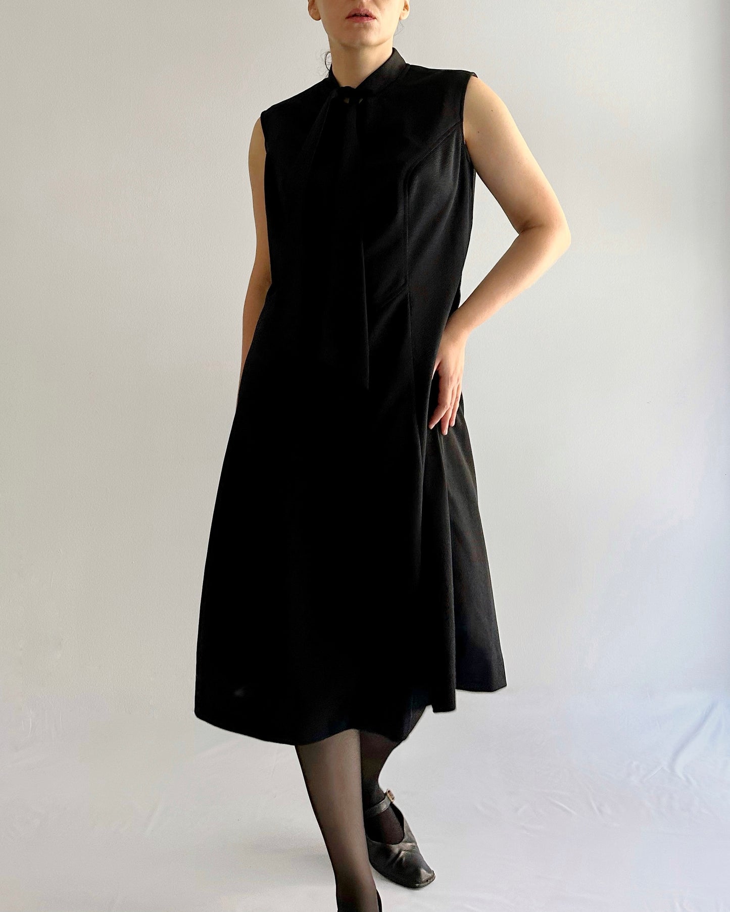 80s Sleeveless A-Line Bow Dress