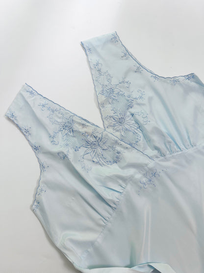50s Pale Blue Embroidered Nightgown