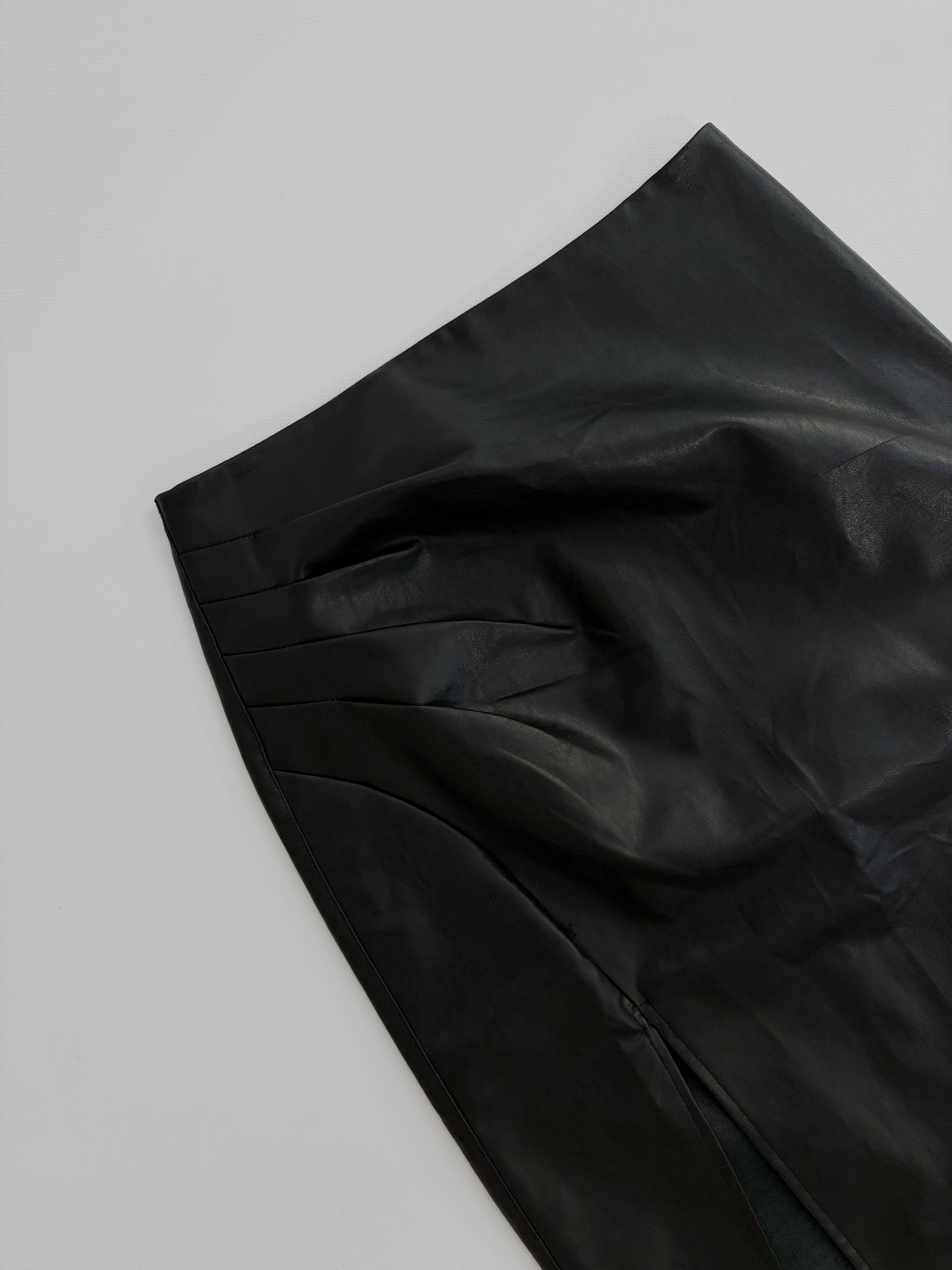 90s Black Faux Leather Midi Skirt