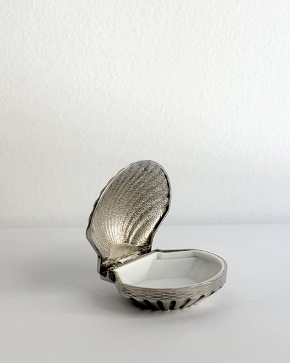 Vintage Silver Plated Shell Pill Box
