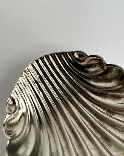 Vintage Mid Century Alpaca Silver Shell Ring Holder