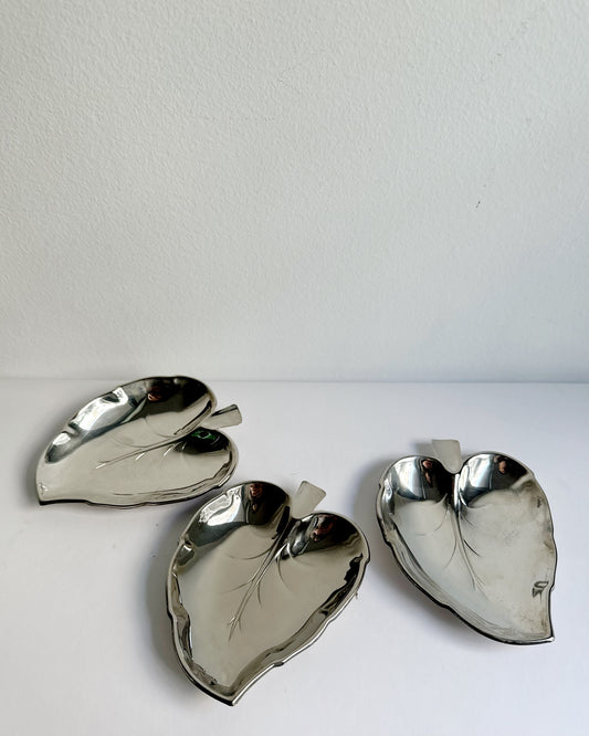 Vintage 1980s Silver Tone Leaf Shaped Dishes – Set of 3
