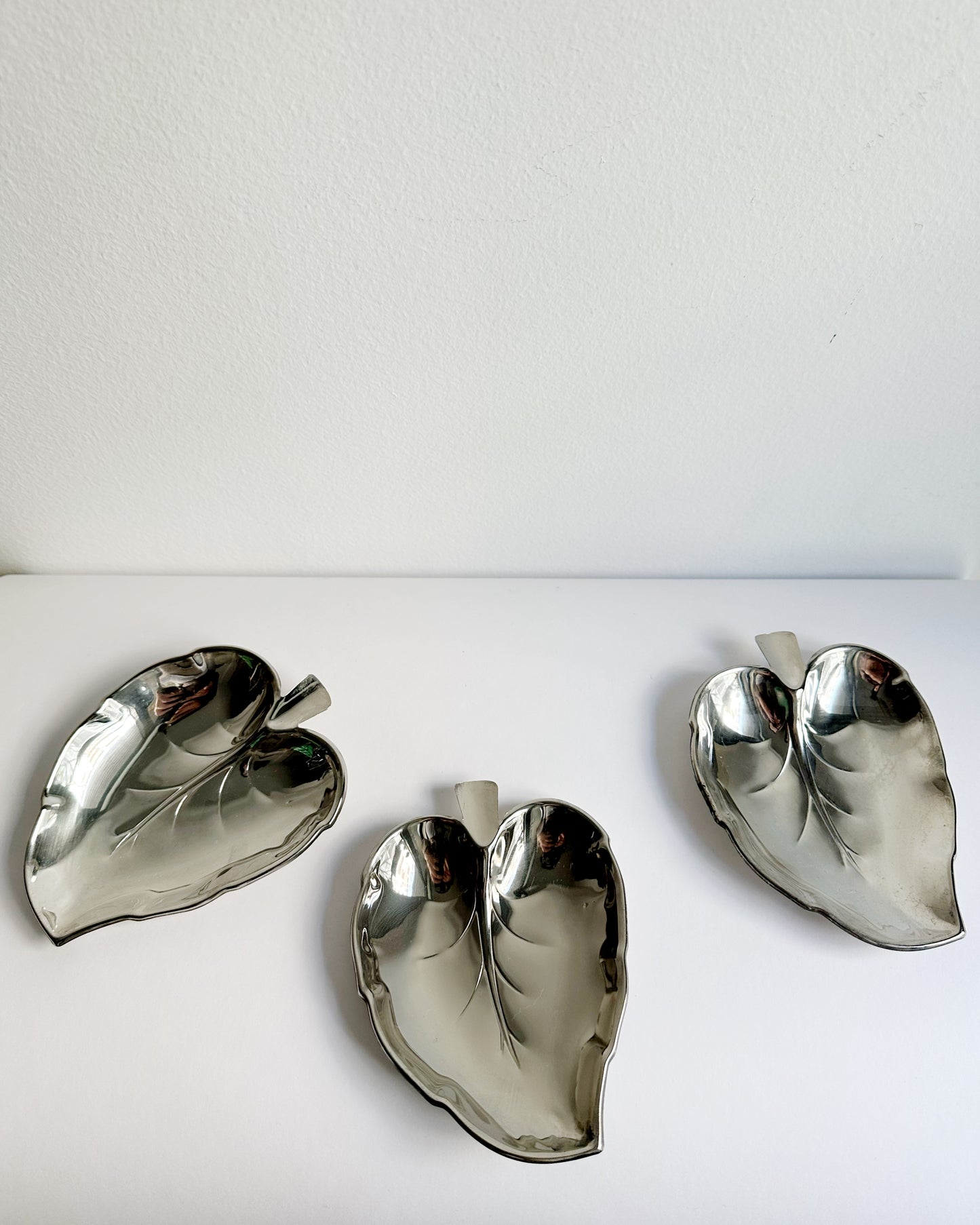 Vintage 1980s Silver Tone Leaf Shaped Dishes – Set of 3