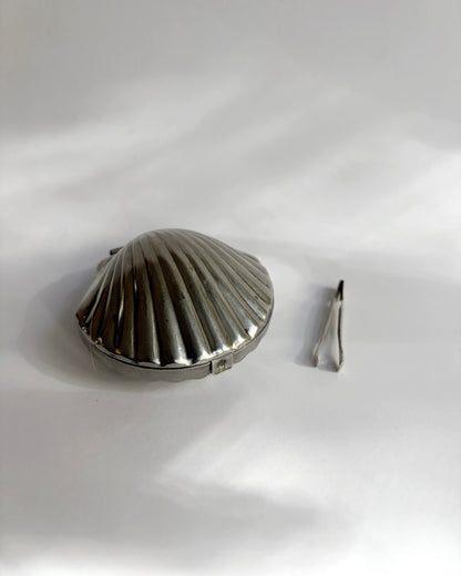 Vintage 1960s Silver Metal Shell Pill Box