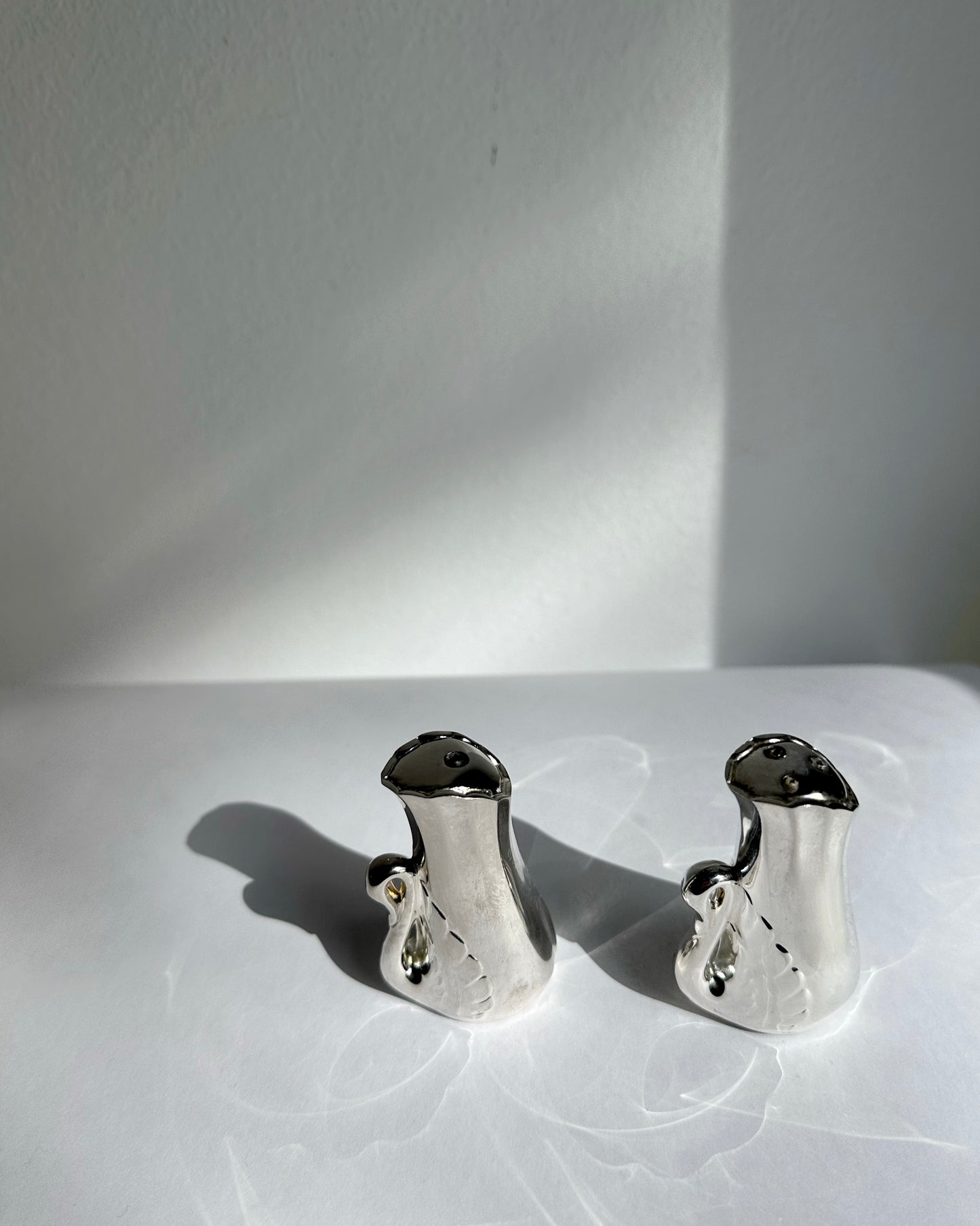 Vintage 1970s Silver Plated Swan Salt & Pepper Set with Caddy