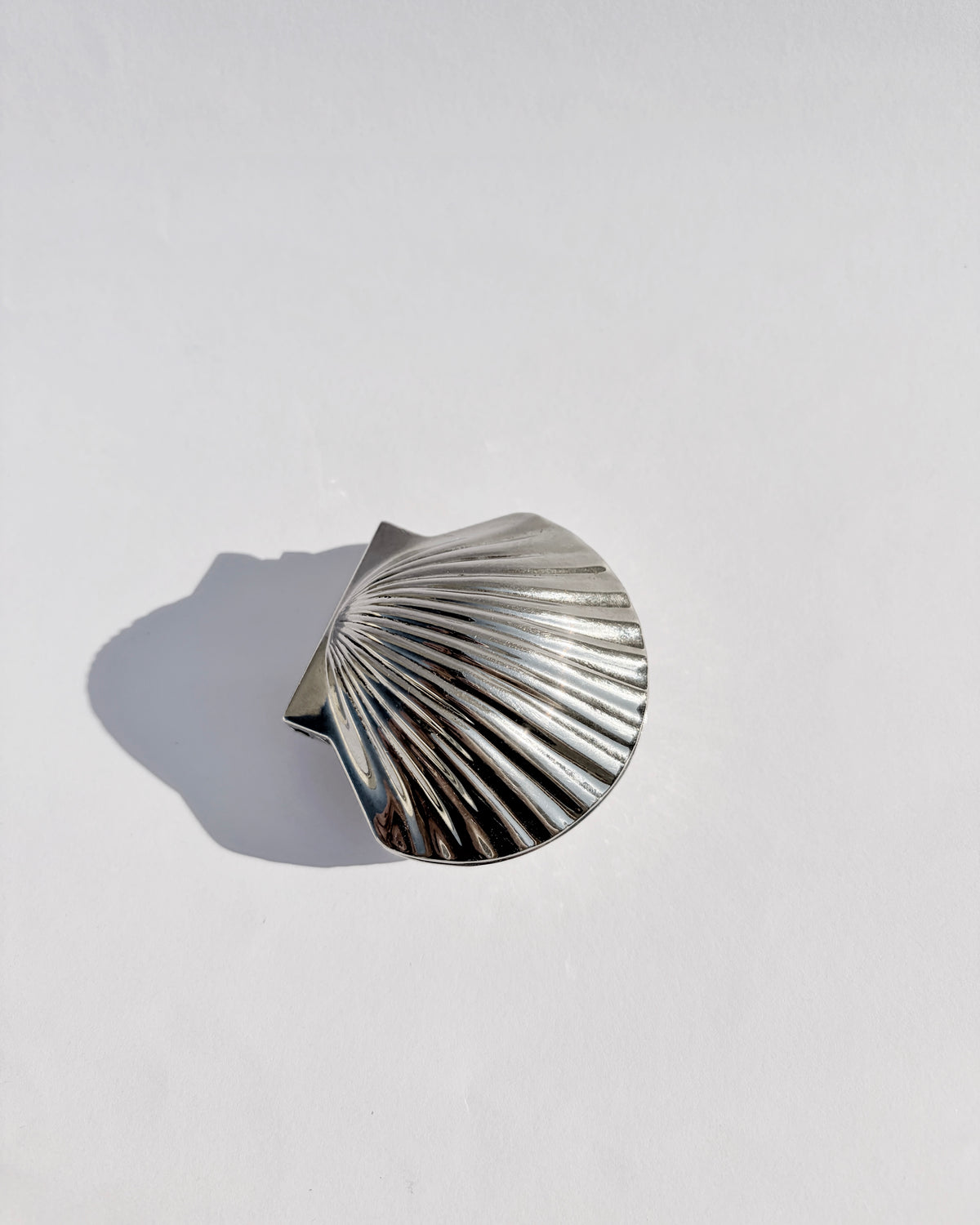 Vintage Silver Plated Shell Pill Box