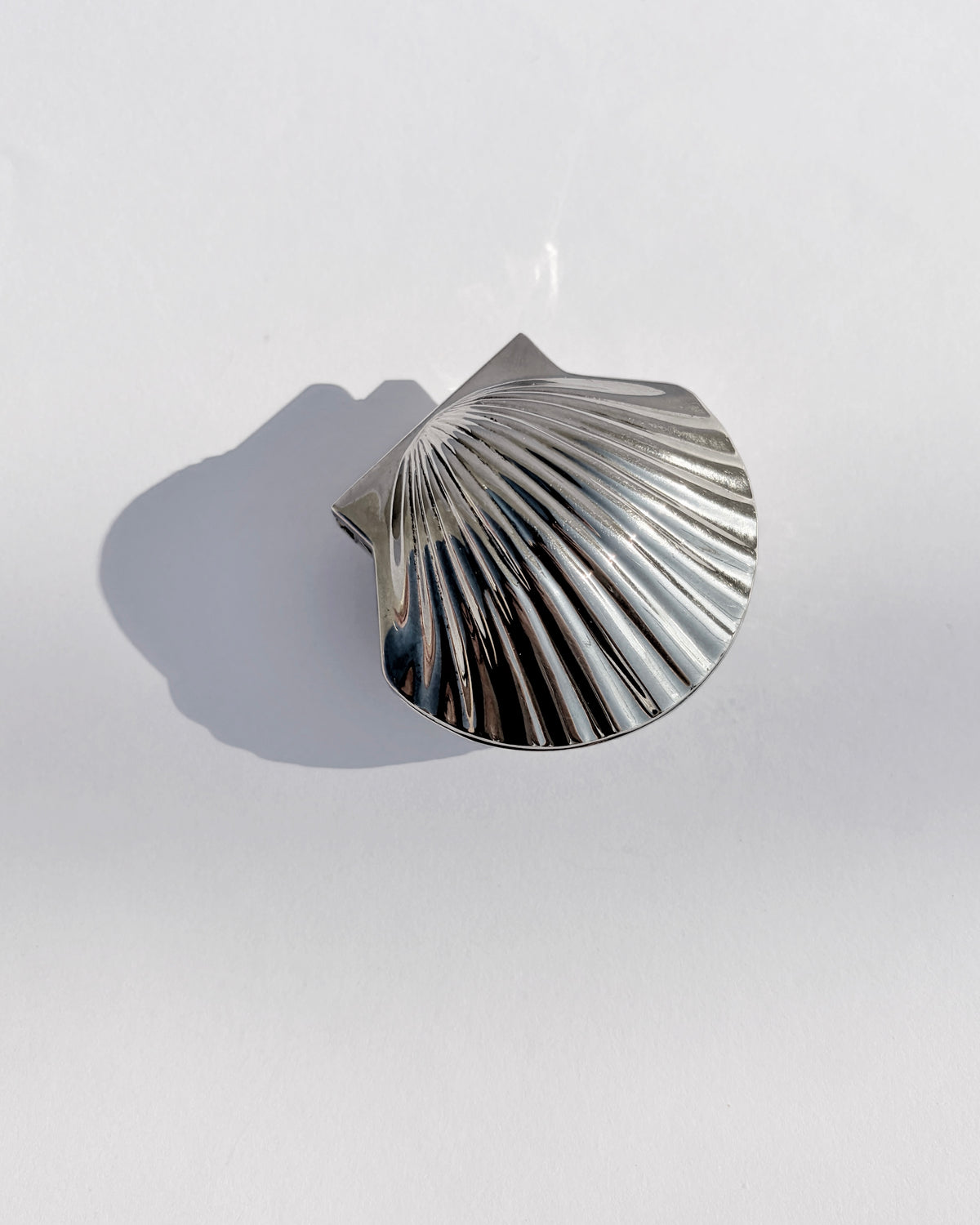 Vintage Silver Plated Shell Pill Box
