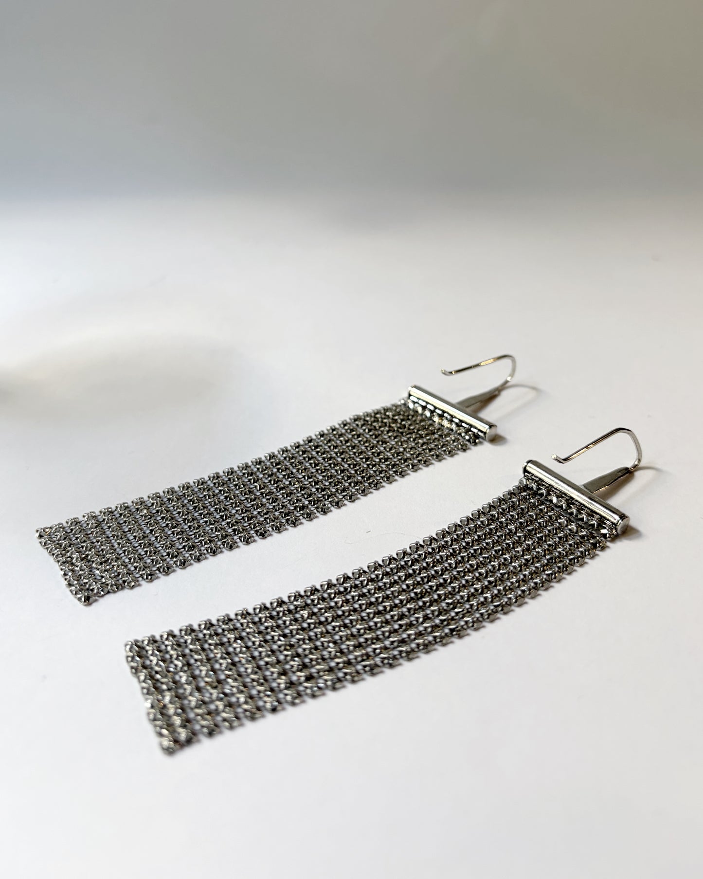 Vintage 1990s Liquid Metal Mesh Drop Earrings