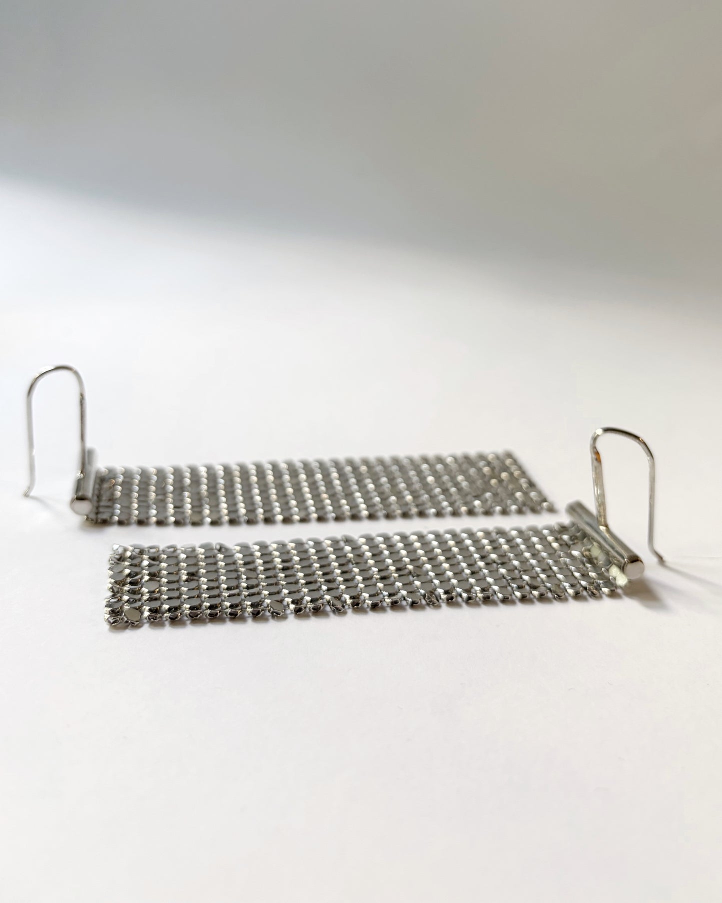 Vintage 1990s Liquid Metal Mesh Drop Earrings