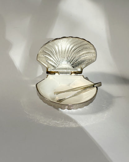 Vintage 1960s Silver Plated Shell Pill Box