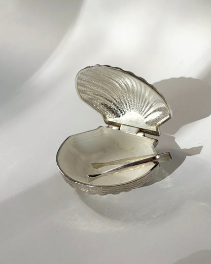 Vintage 1960s Silver Plated Shell Pill Box
