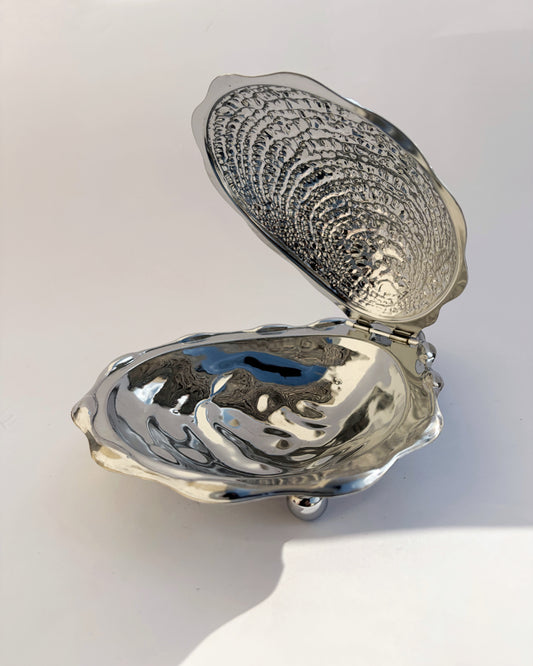 Vintage 1970s Oyster Shaped Butter Dish