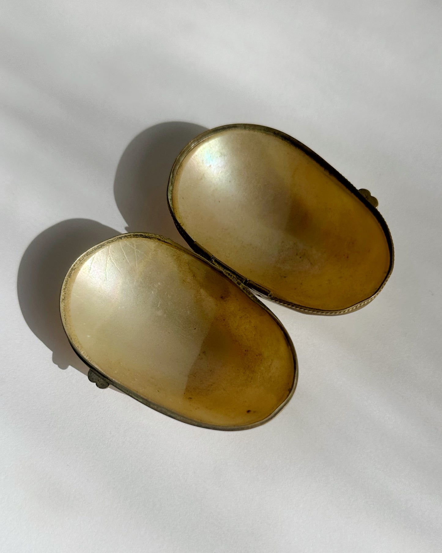Antique Natural Mother of Pearl Shell Box c.1900