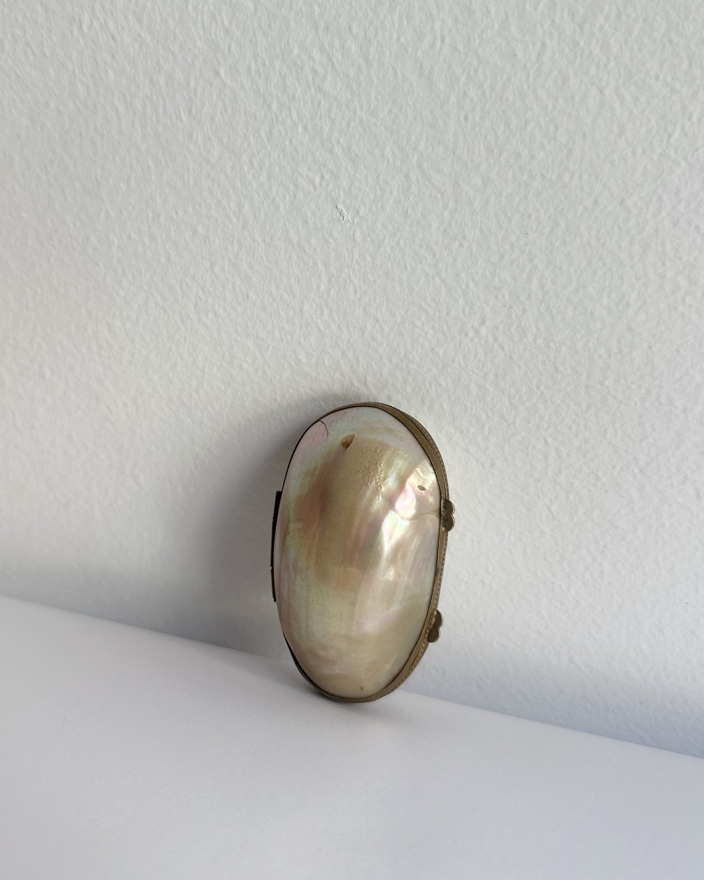 Antique Natural Mother of Pearl Shell Box c.1900
