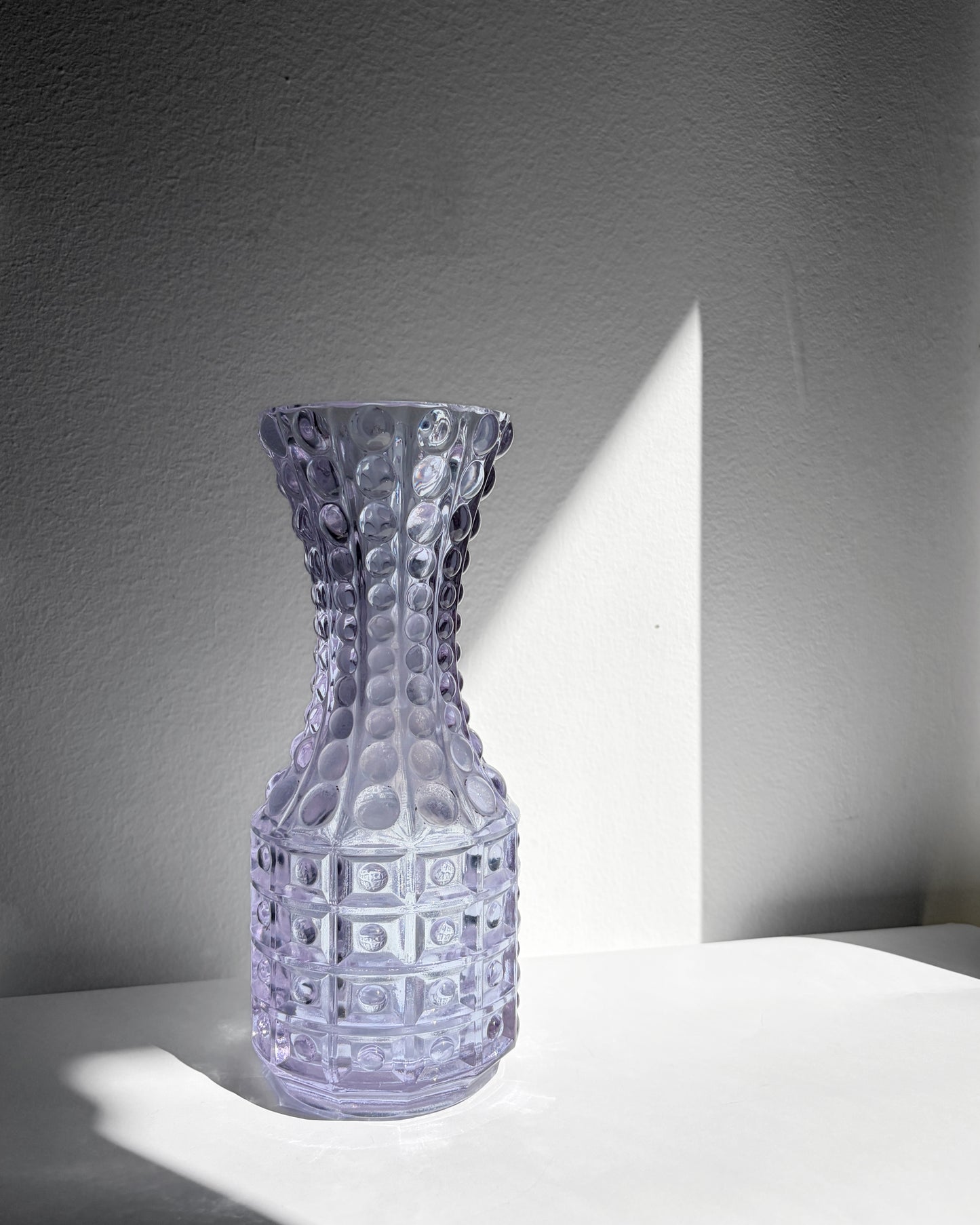 Vintage 1970s Alexandrite Neodymium Glass Vase