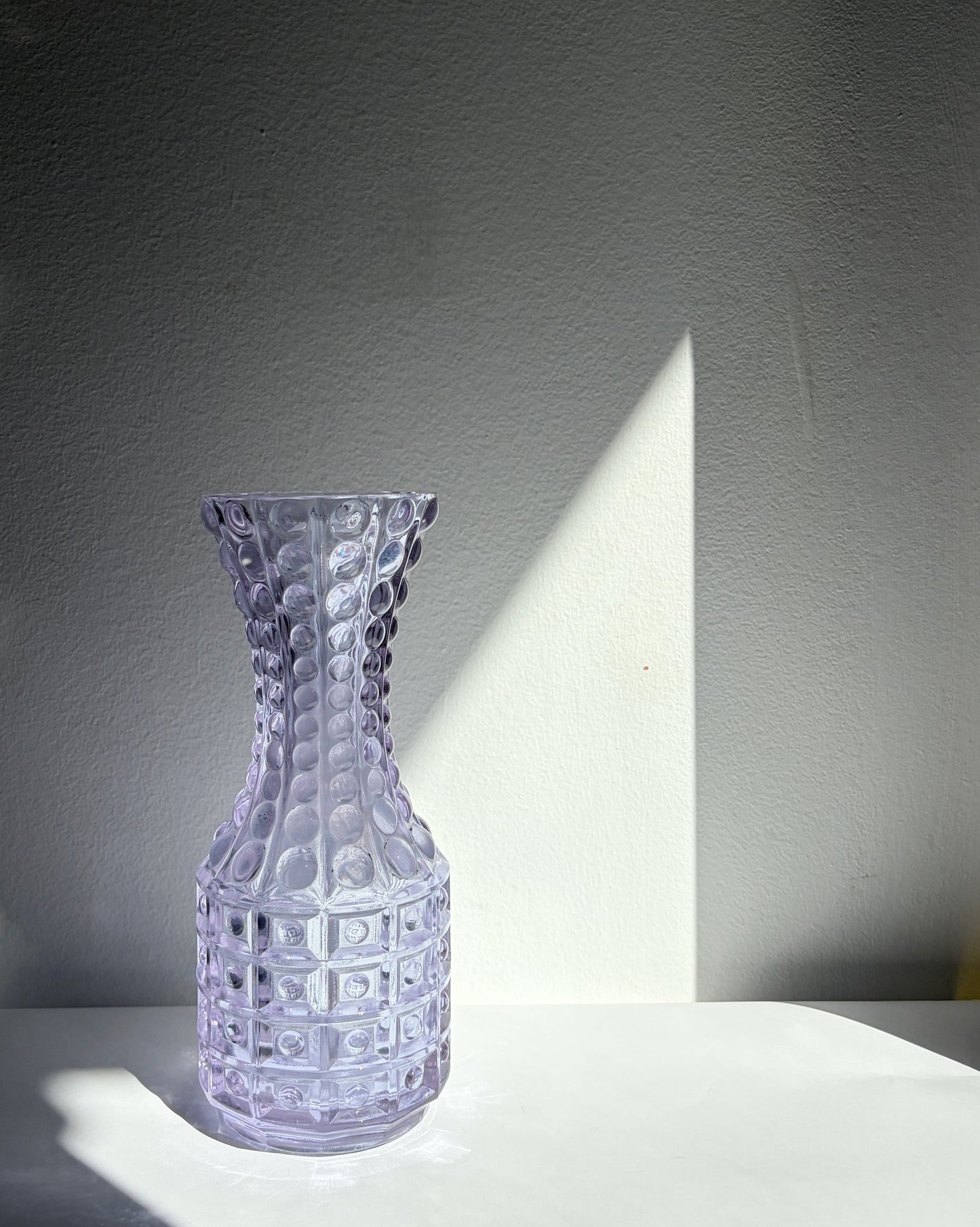 Vintage 1970s Alexandrite Neodymium Glass Vase