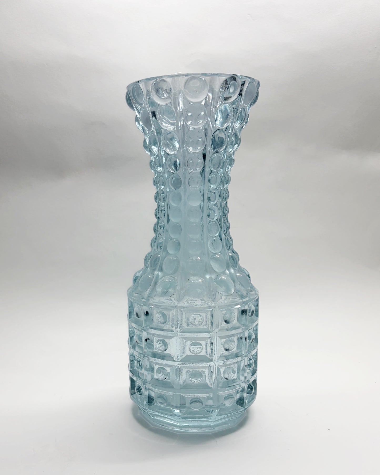 Vintage 1970s Alexandrite Neodymium Glass Vase