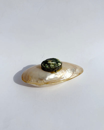 Antique Late 19th Century Mother-of-Pearl Shell Snuff Box