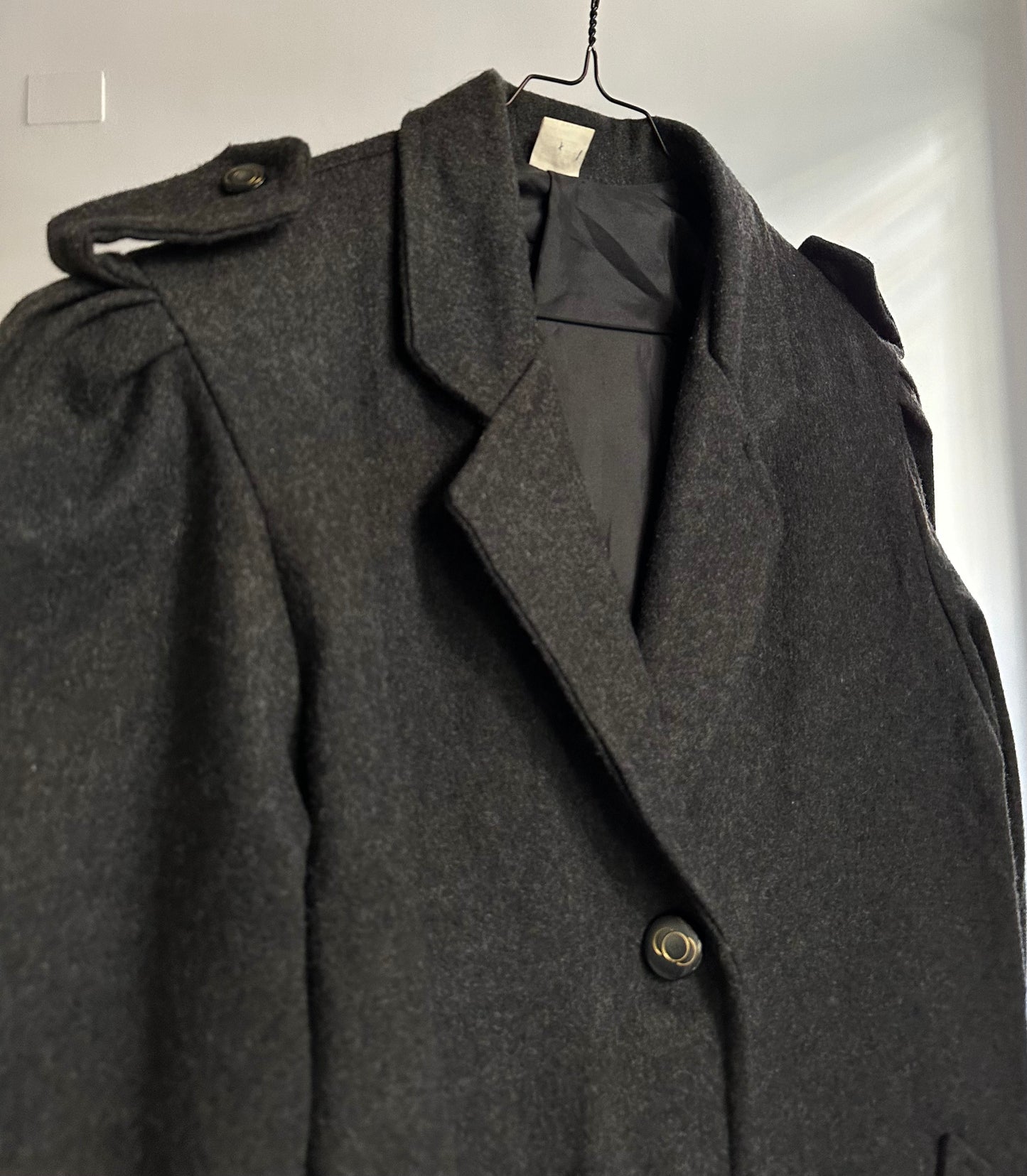 80s/90s Dark Grey Wool Puffed Sleeves Coat