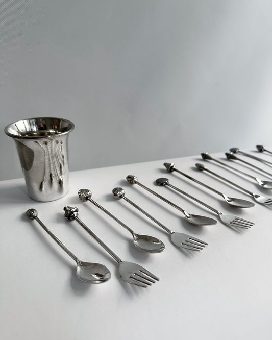 Vintage 1970s Shell Flatware Set (12 pcs)