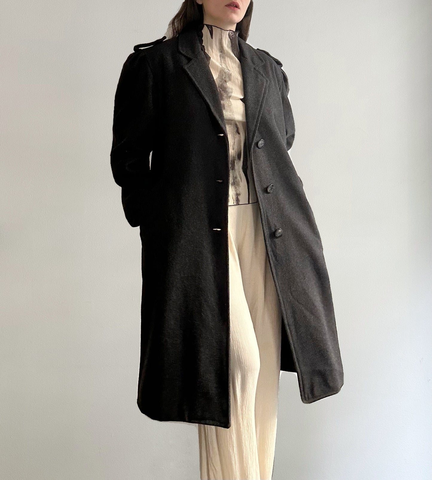 80s/90s Dark Grey Wool Puffed Sleeves Coat