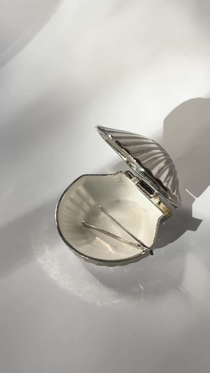 Vintage 1960s Silver Plated Shell Pill Box